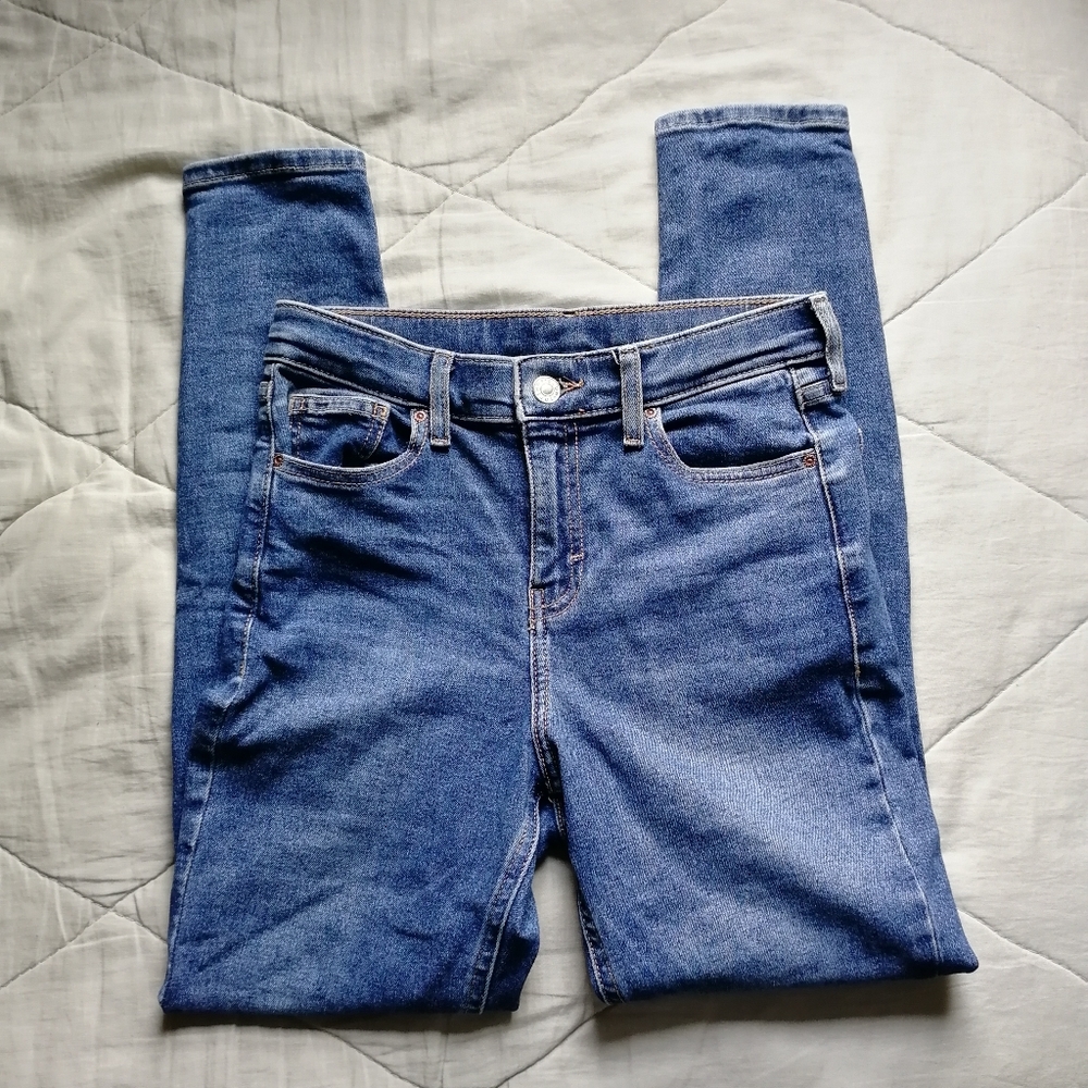 TOPSHOP Jamie Moto Crop Busted Distressed Knee Blue Jeans W26 L30